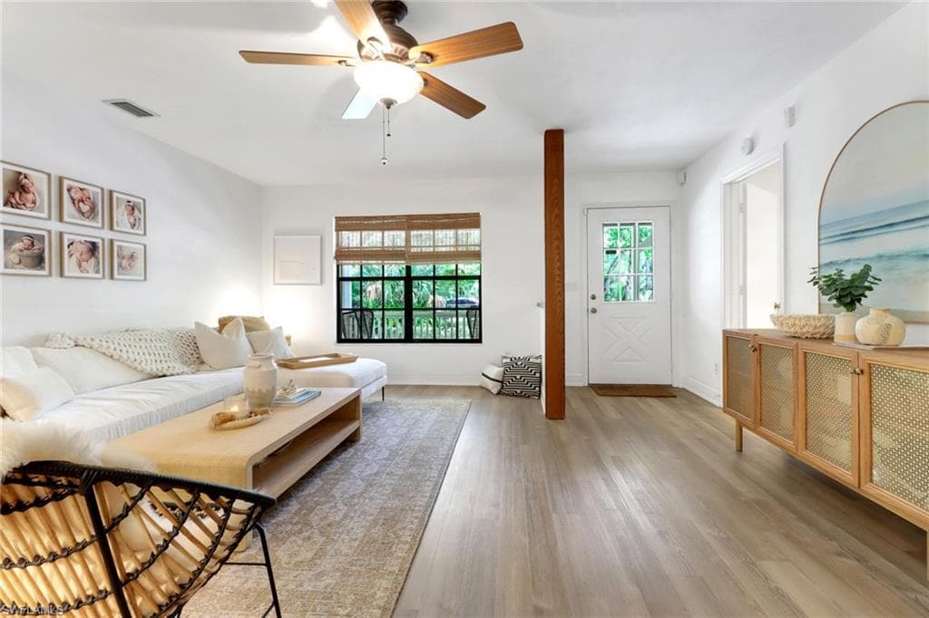 3110 10th Ave SE, Naples, FL 34117-8