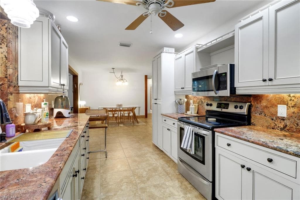 3110 10th Ave SE, Naples, FL 34117-16