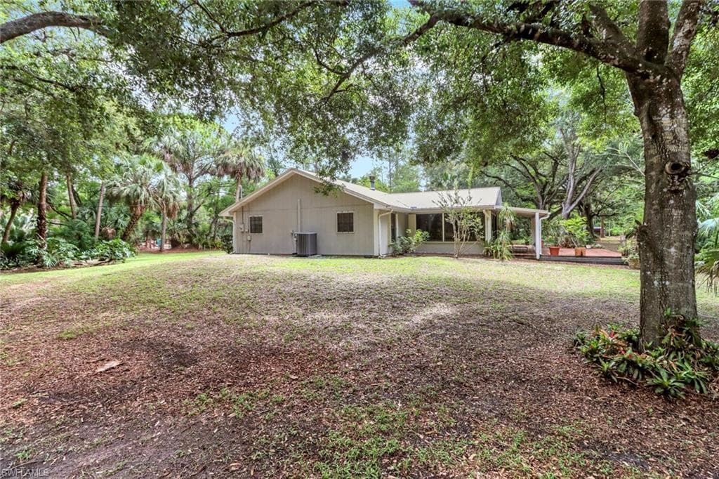 3110 10th Ave SE, Naples, FL 34117-37