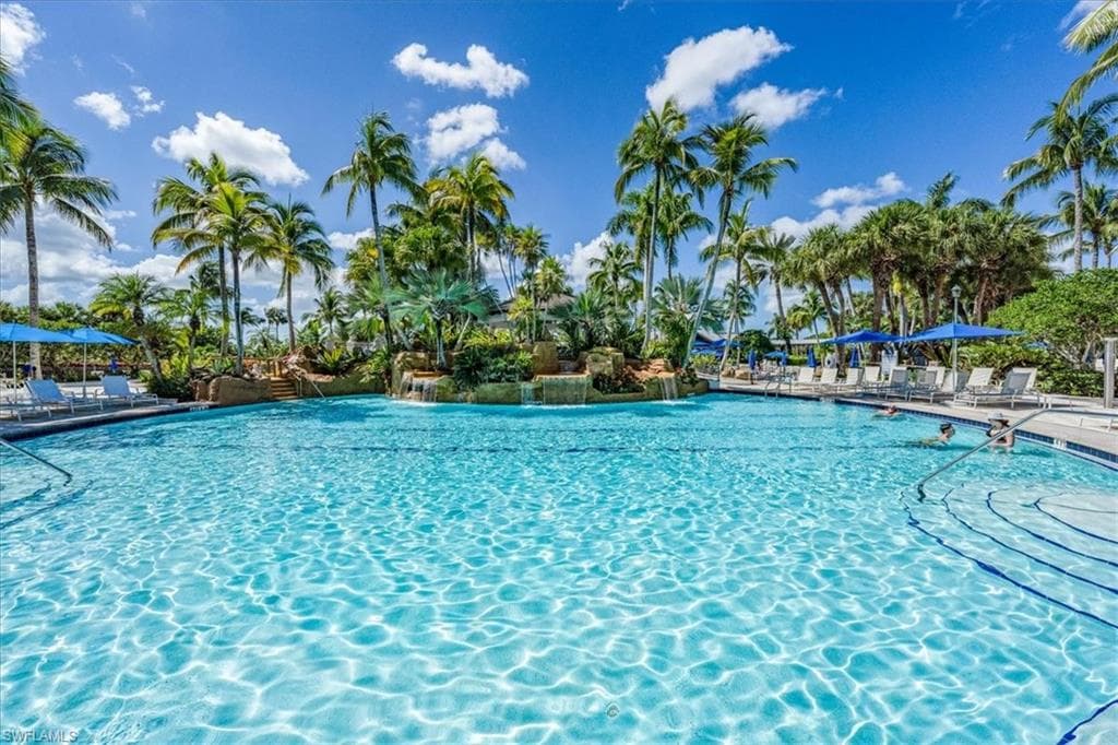 9034 Cascada Way 202, Naples, FL 34114-29