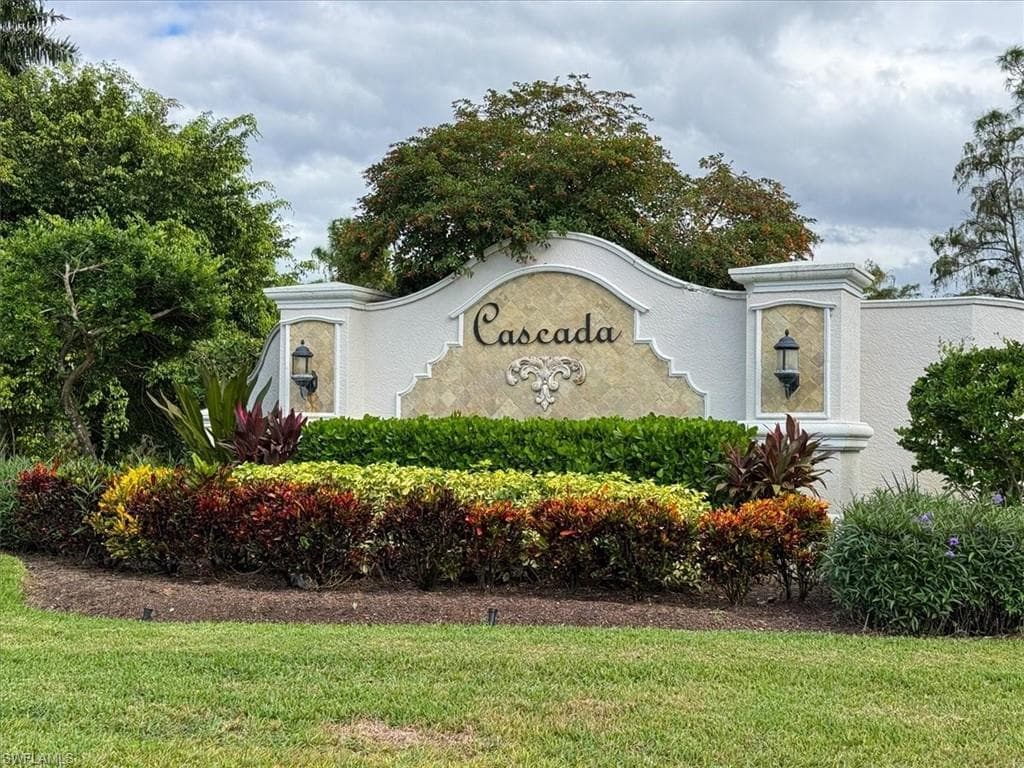 9034 Cascada Way 202, Naples, FL 34114-3