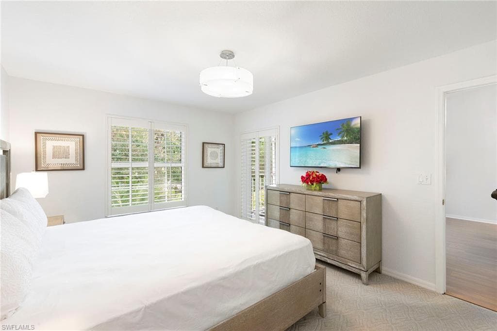 841 Tanbark Dr 202, Naples, FL 34108-16