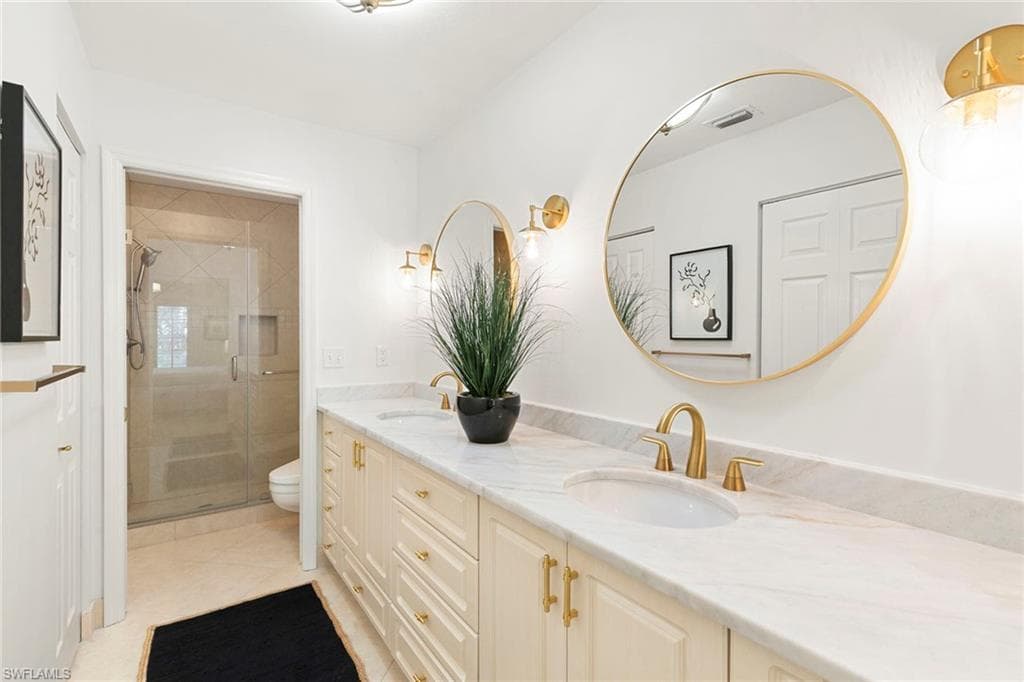 841 Tanbark Dr 202, Naples, FL 34108-18