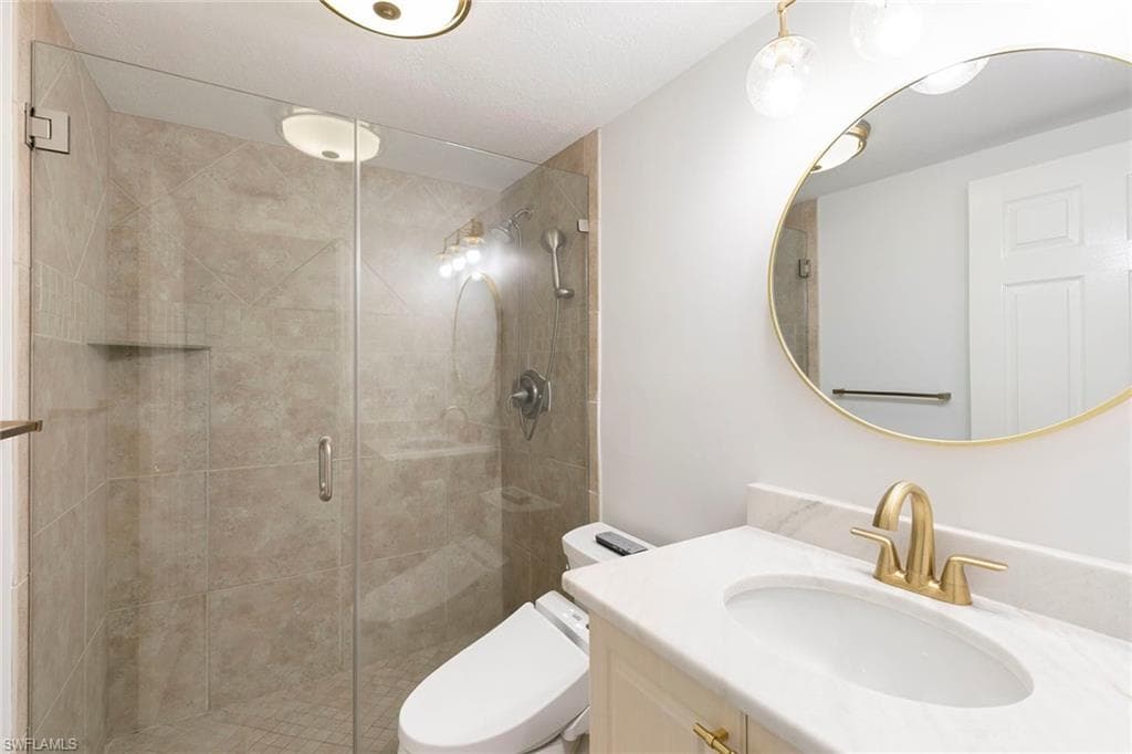 841 Tanbark Dr 202, Naples, FL 34108-20