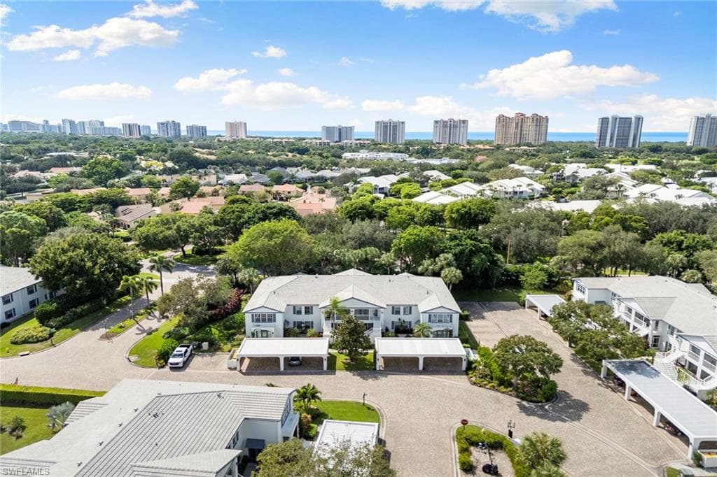 841 Tanbark Dr 202, Naples, FL 34108-25