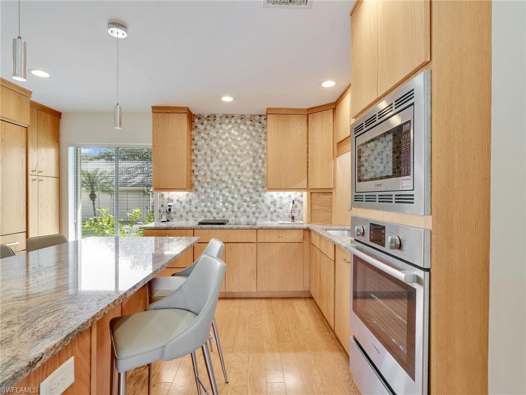 401 Arbor Lake Dr 4-101, Naples, FL 34110-5