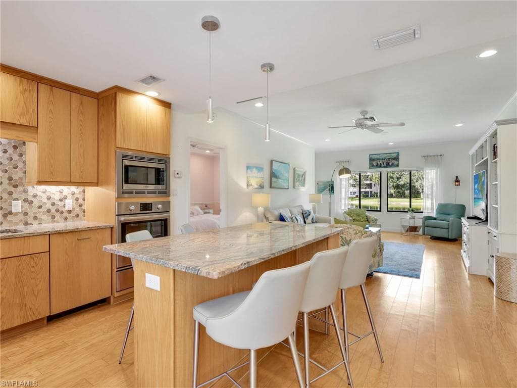 401 Arbor Lake Dr 4-101, Naples, FL 34110-6