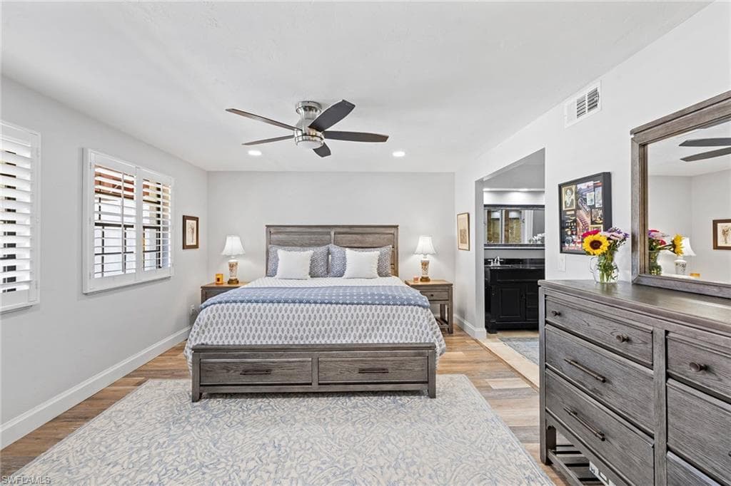 629 Serendipity Dr 629, Naples, FL 34108-13