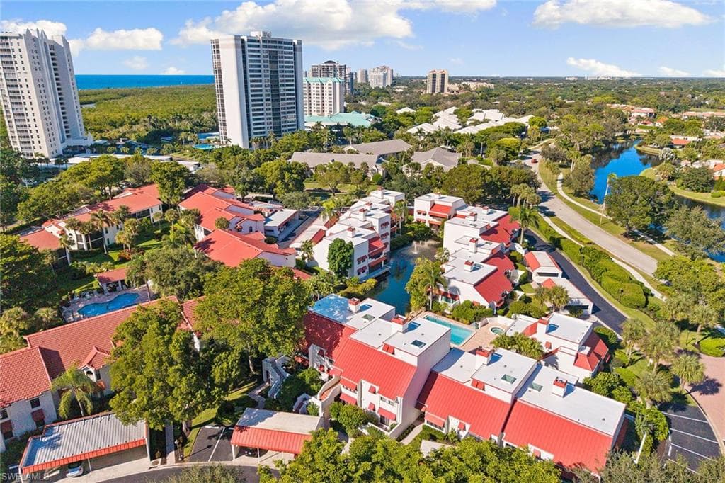 629 Serendipity Dr 629, Naples, FL 34108-49