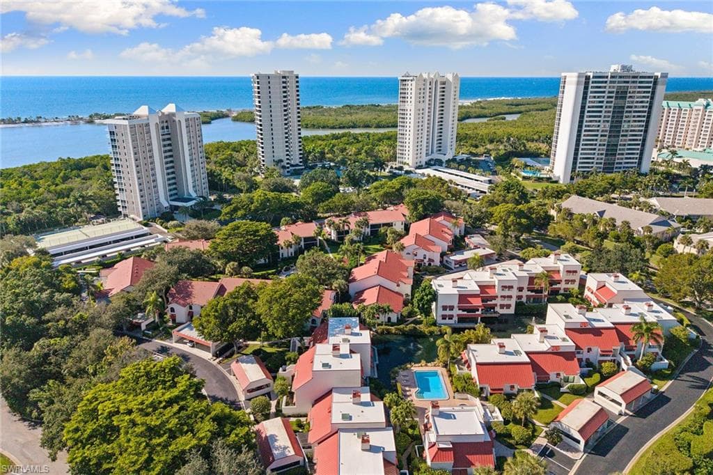 629 Serendipity Dr 629, Naples, FL 34108-50