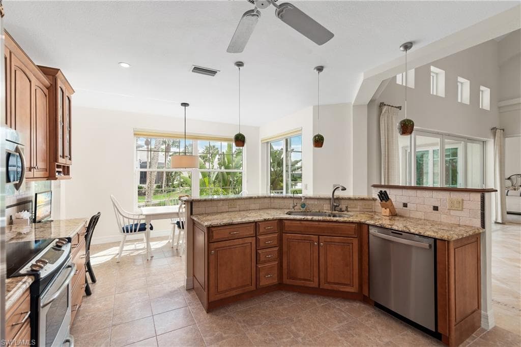 27057 Shell Ridge Cir, Bonita Springs, FL 34134-8