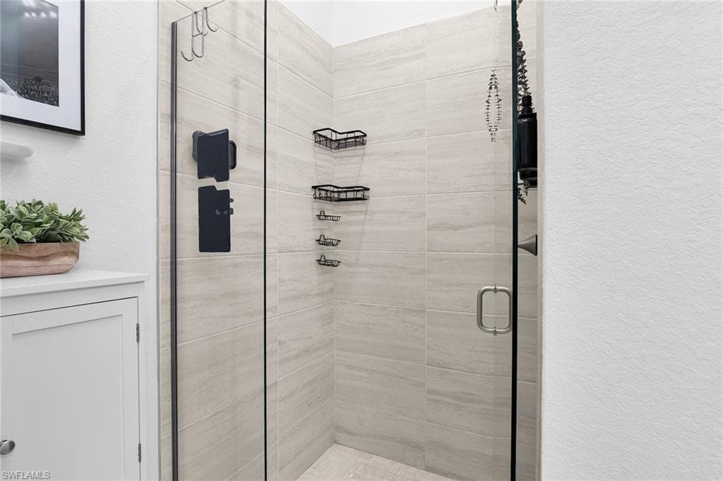 3150 Heather Glen Ct, Naples, FL 34114-28