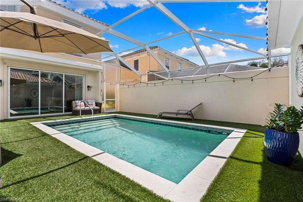 3540 Islandwalk Cir, Naples, FL 34119-30