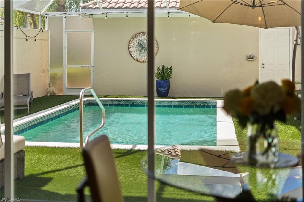 3540 Islandwalk Cir, Naples, FL 34119-32