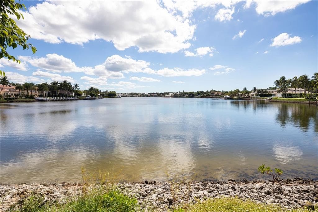 600 Galleon Dr, Naples, FL 34102-6