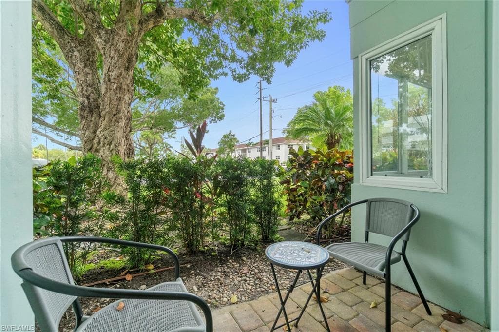 603 12th Ave S, Naples, FL 34102-14