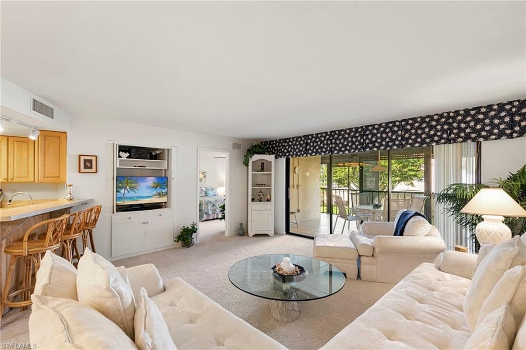 1041 Collier Blvd 102, Marco Island, FL 34145-9