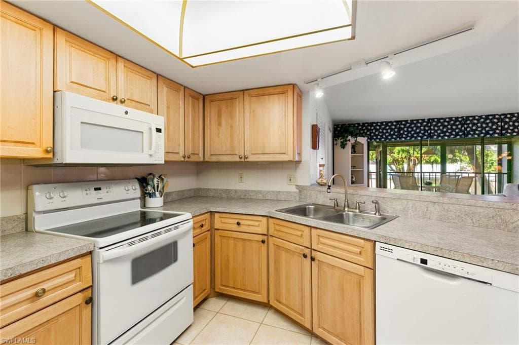 1041 Collier Blvd 102, Marco Island, FL 34145-13