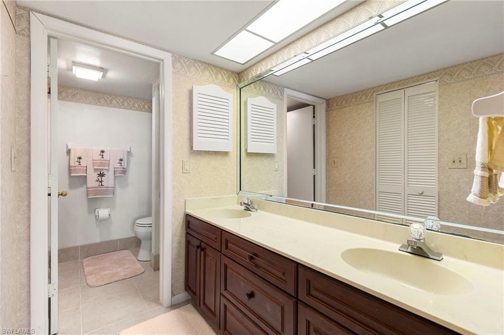 1041 Collier Blvd 102, Marco Island, FL 34145-18