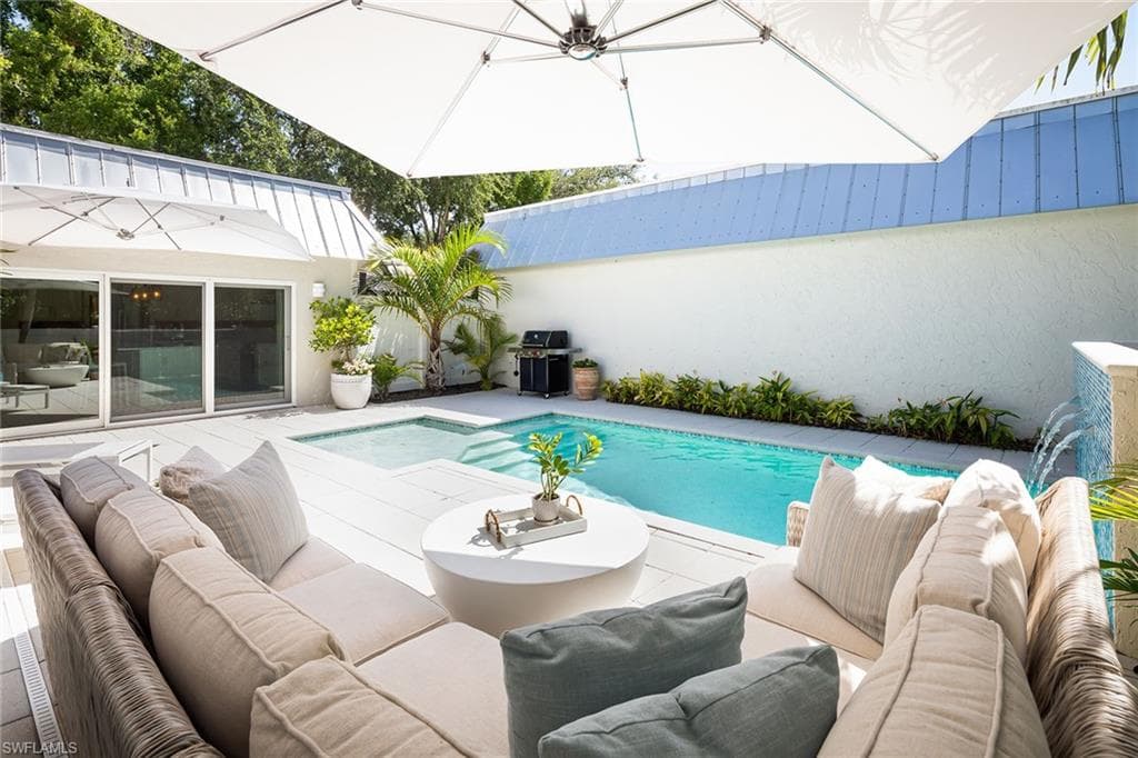 4830 West Blvd, Naples, FL 34103-15