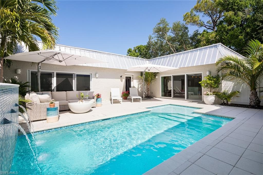 4830 West Blvd, Naples, FL 34103-17