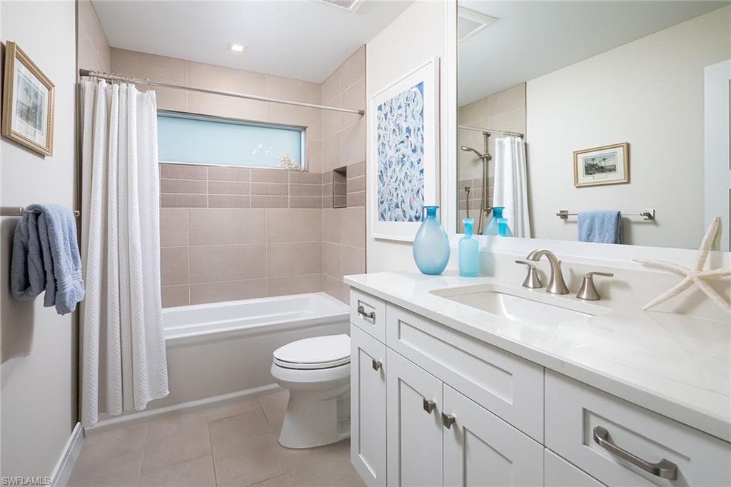 4830 West Blvd, Naples, FL 34103-25