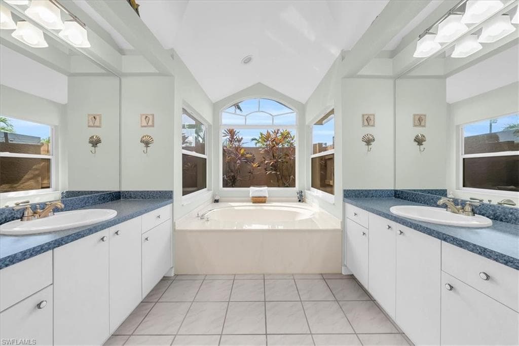 2569 27th Ave, Cape Coral, FL 33914-22