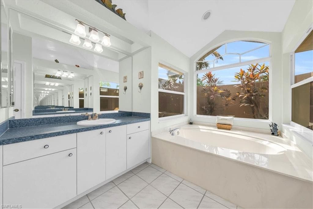 2569 27th Ave, Cape Coral, FL 33914-23