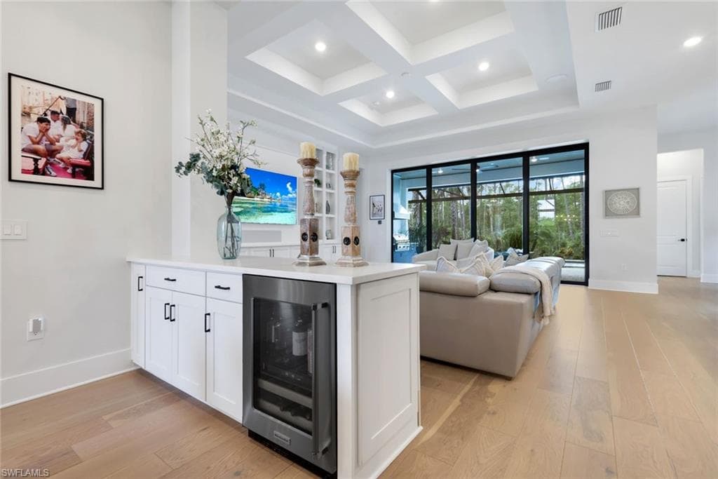 16221 Verilyn Cir, Naples, FL 34110-13