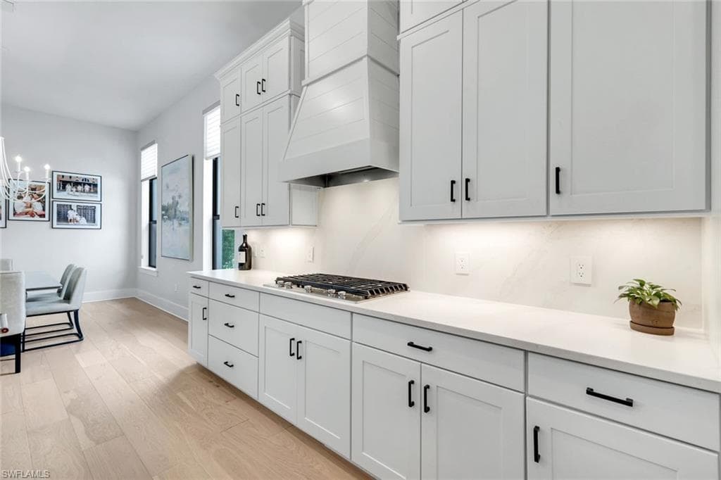 16221 Verilyn Cir, Naples, FL 34110-16