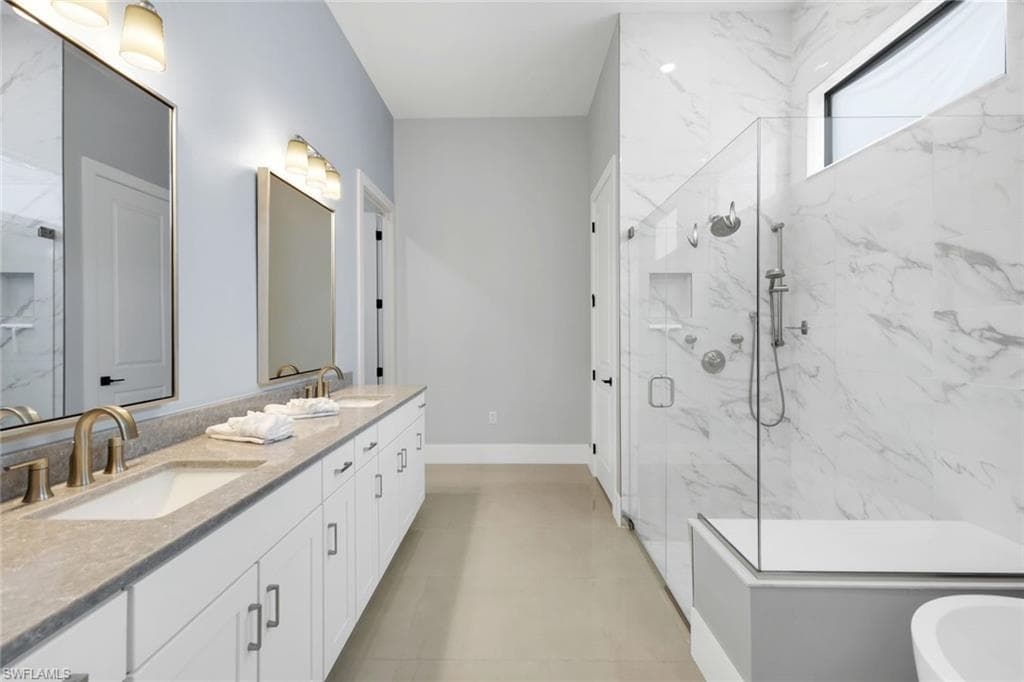 16221 Verilyn Cir, Naples, FL 34110-26