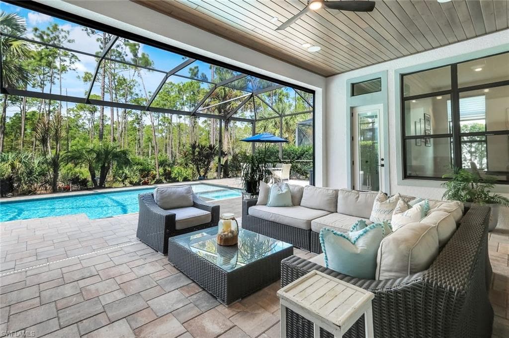 16221 Verilyn Cir, Naples, FL 34110-36