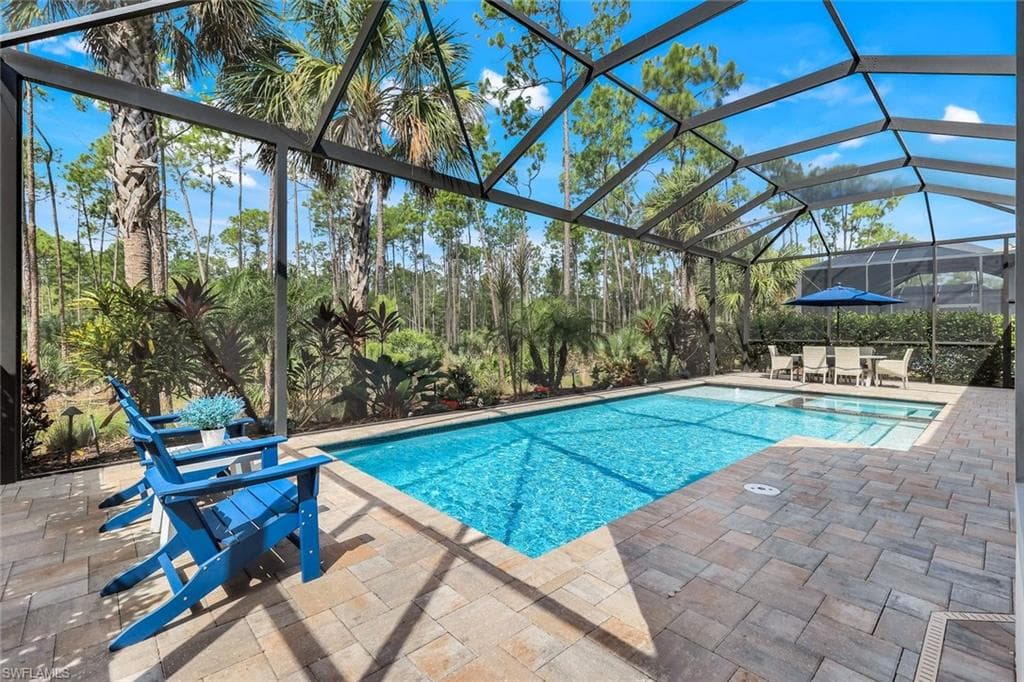 16221 Verilyn Cir, Naples, FL 34110-38