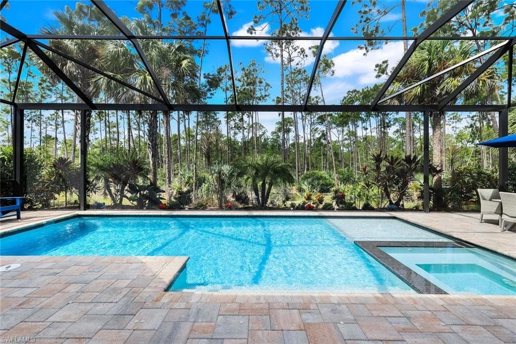 16221 Verilyn Cir, Naples, FL 34110-40