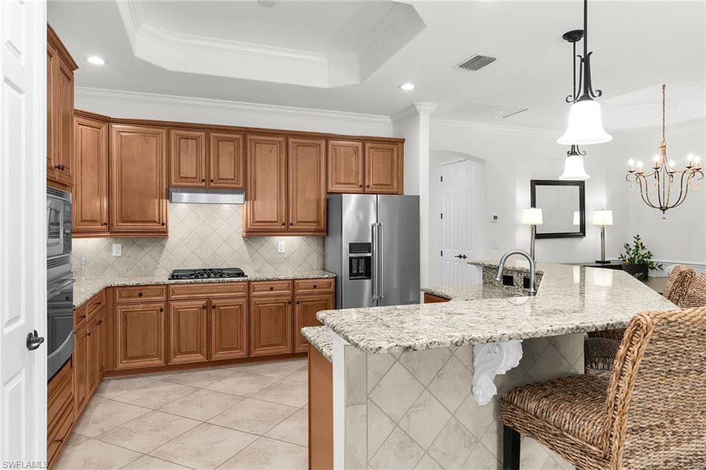 2990 Aviamar Cir, Naples, FL 34114-9