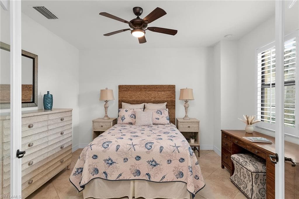 2990 Aviamar Cir, Naples, FL 34114-19