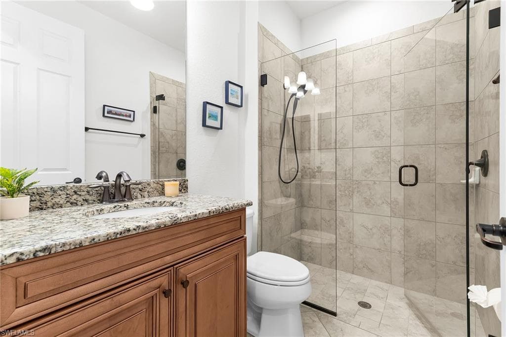 2990 Aviamar Cir, Naples, FL 34114-20