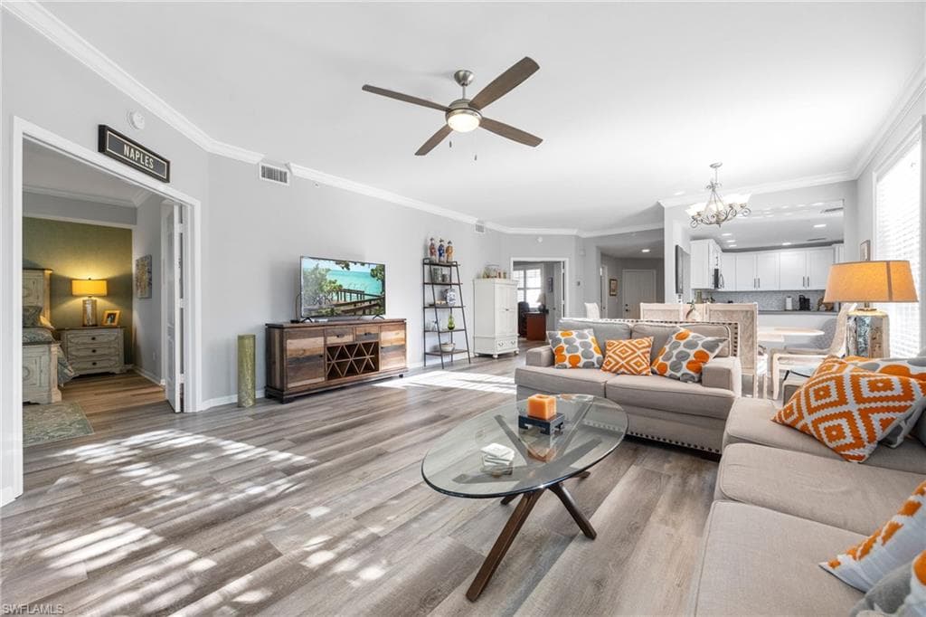 4650 Yacht Harbor Dr 121, Naples, FL 34112-19