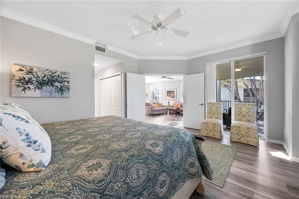 4650 Yacht Harbor Dr 121, Naples, FL 34112-22