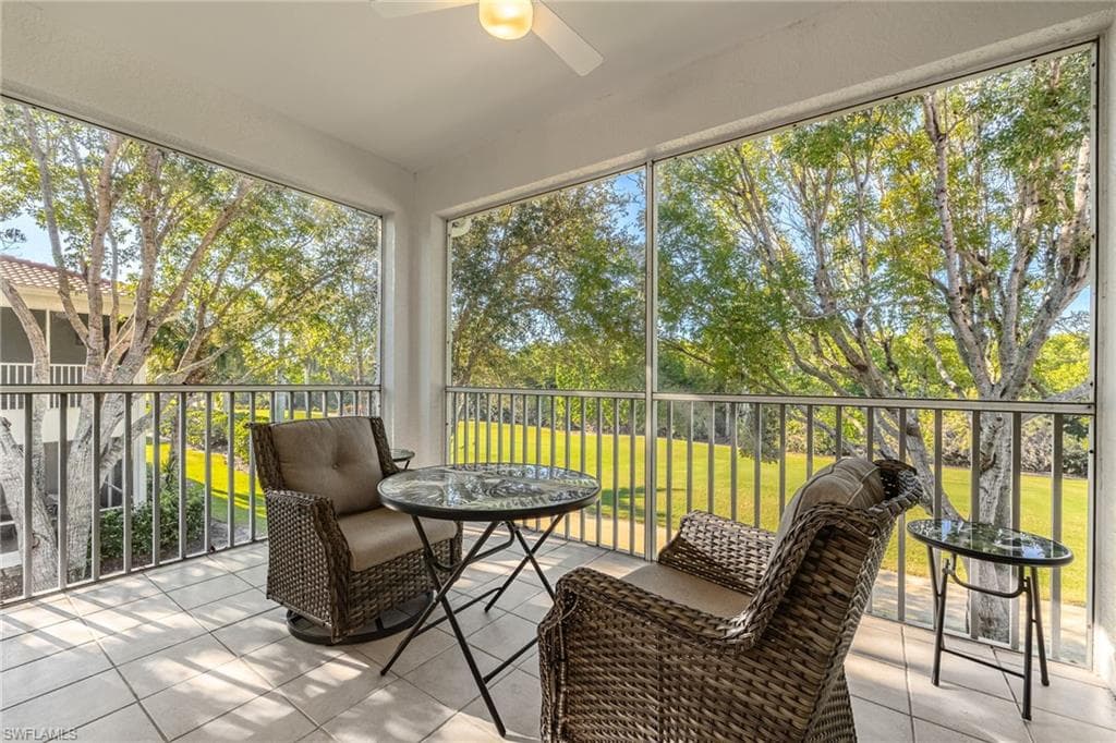 4650 Yacht Harbor Dr 121, Naples, FL 34112-29