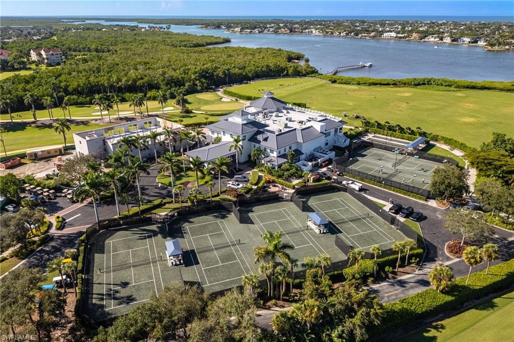 4650 Yacht Harbor Dr 121, Naples, FL 34112-43