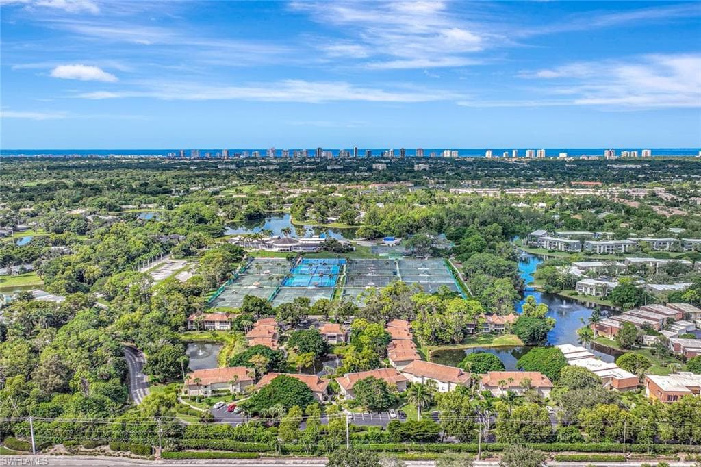 15 Bob O Link Ct 15b, Naples, FL 34105-9