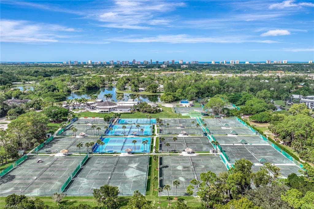 15 Bob O Link Ct 15b, Naples, FL 34105-22