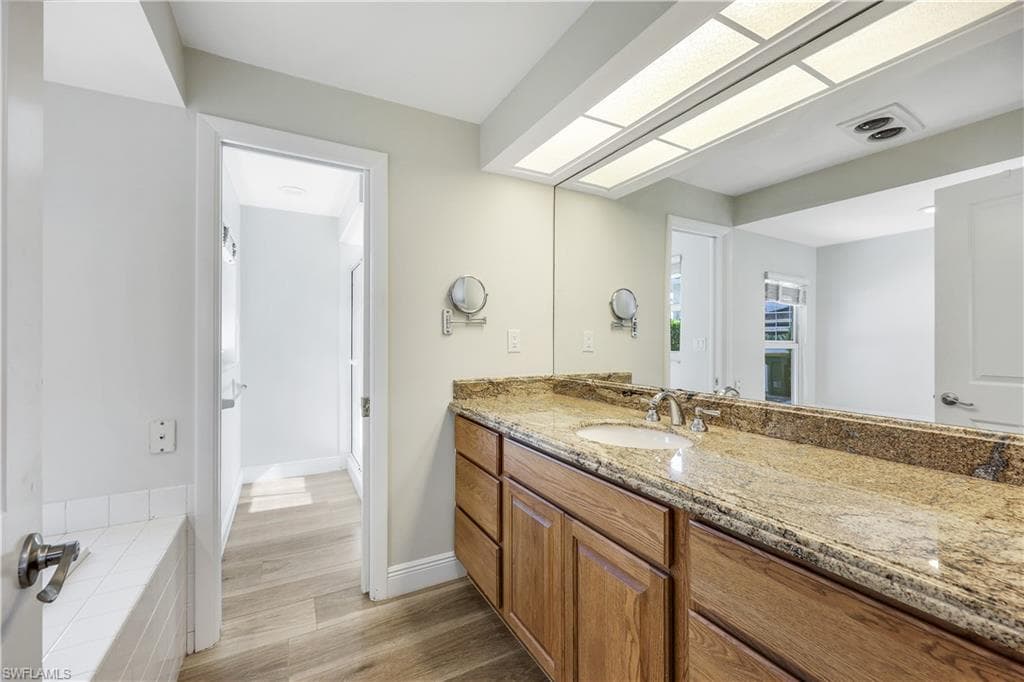 427 Nassau Ct, Marco Island, FL 34145-14