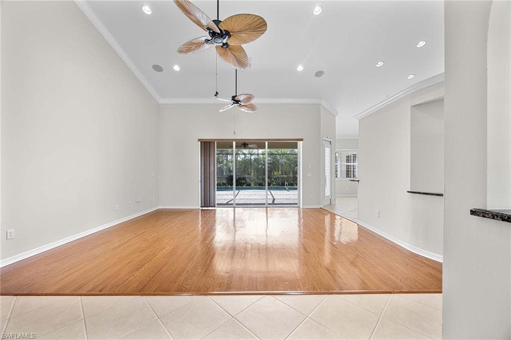 5024 Old Pond Dr, Naples, FL 34104-10