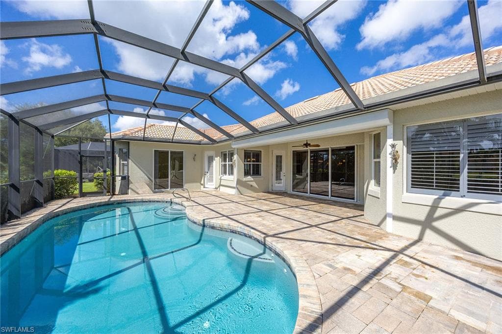 5024 Old Pond Dr, Naples, FL 34104-31