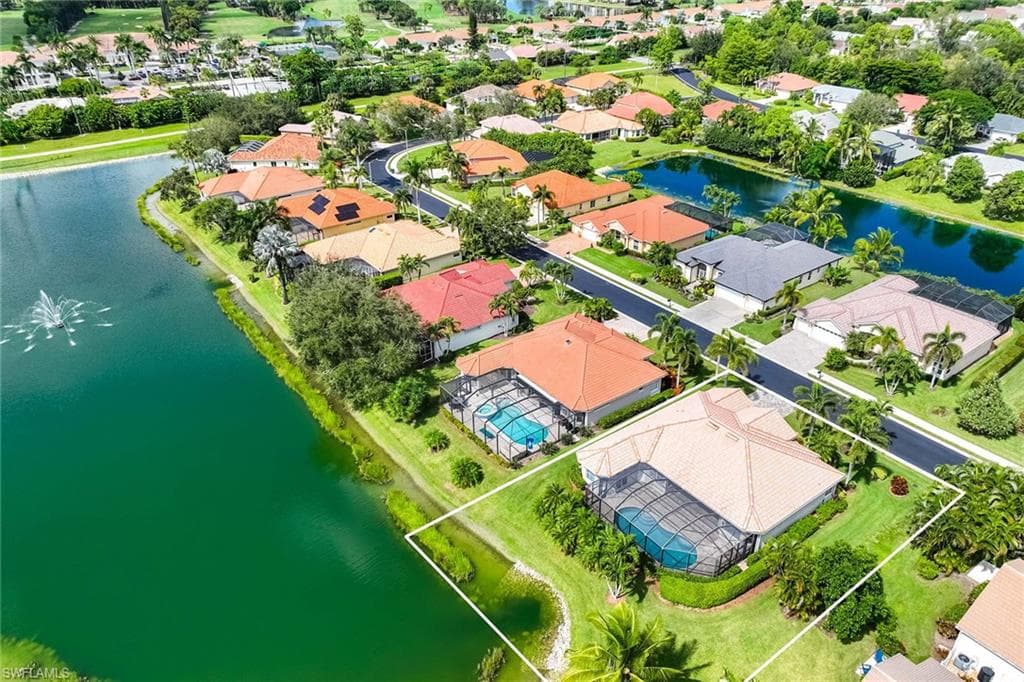 5024 Old Pond Dr, Naples, FL 34104-38