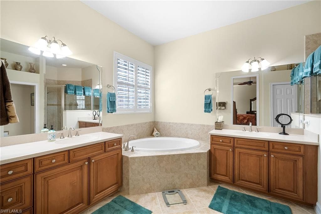 10373 Heritage Bay Blvd, Naples, FL 34120-24