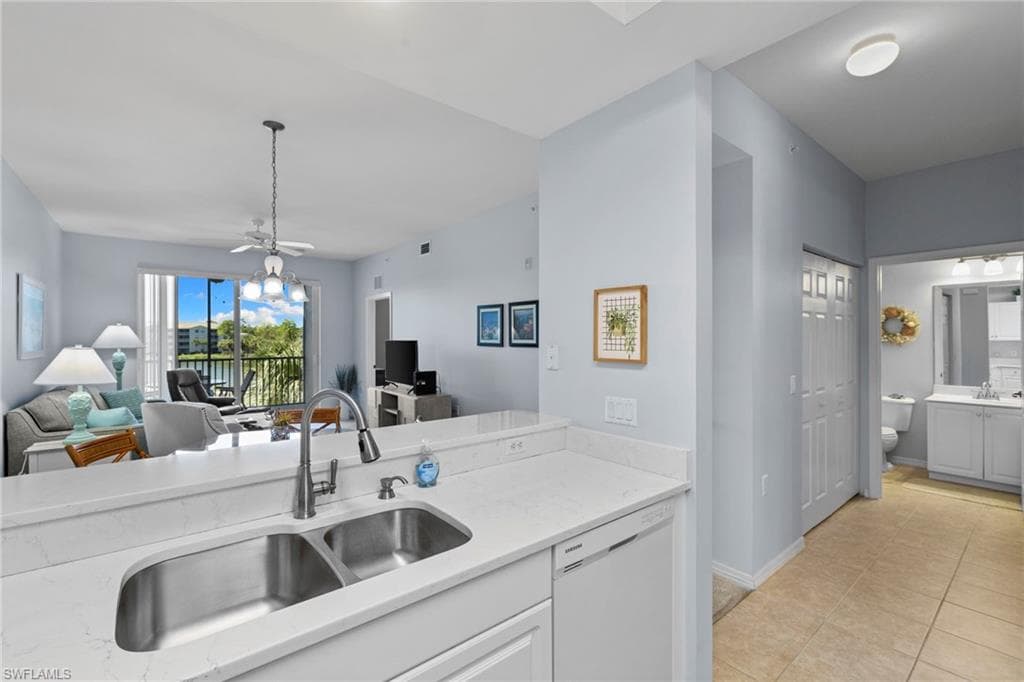 4010 Loblolly Bay Dr 303, Naples, FL 34114-12