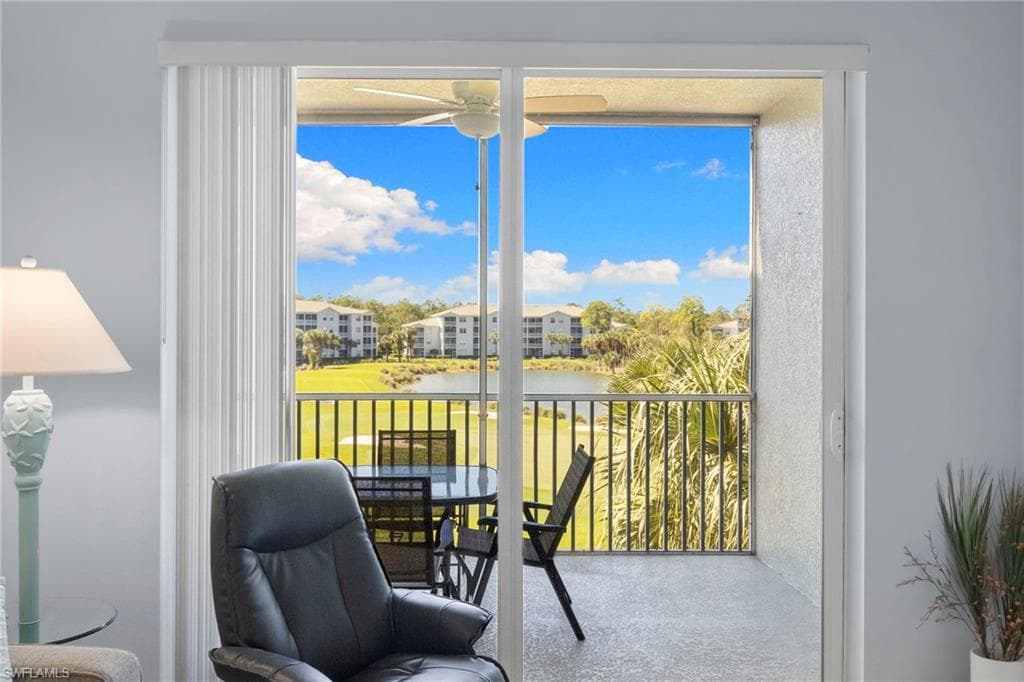 4010 Loblolly Bay Dr 303, Naples, FL 34114-15